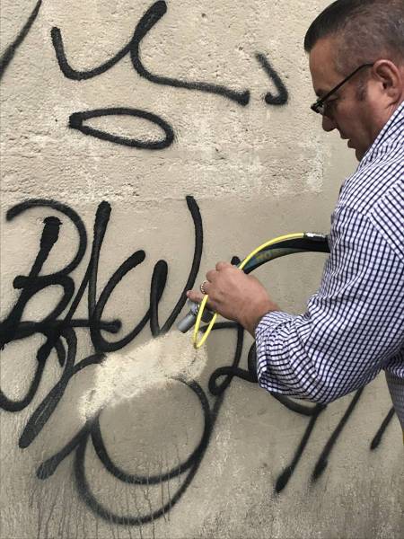 nettoyage tag avec hydrogommage