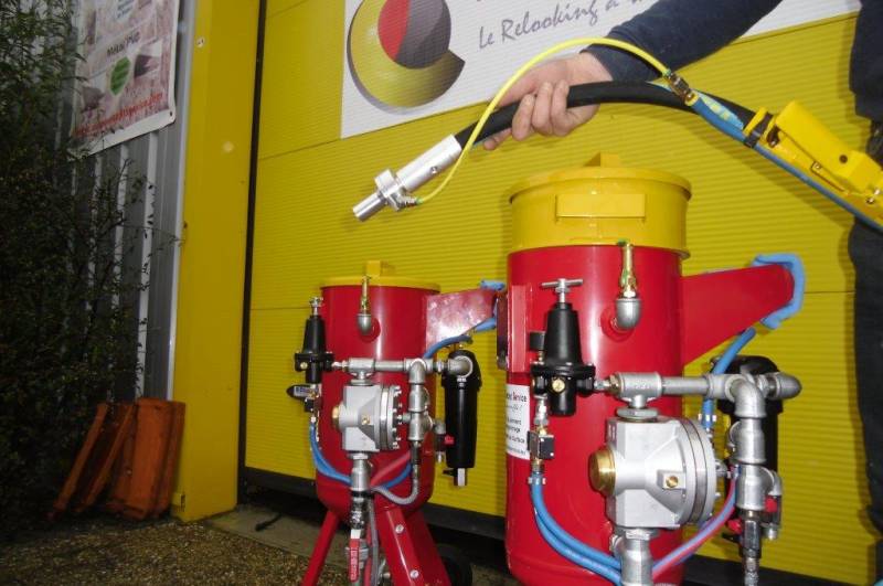 hydrogommeuse aérogommeuse