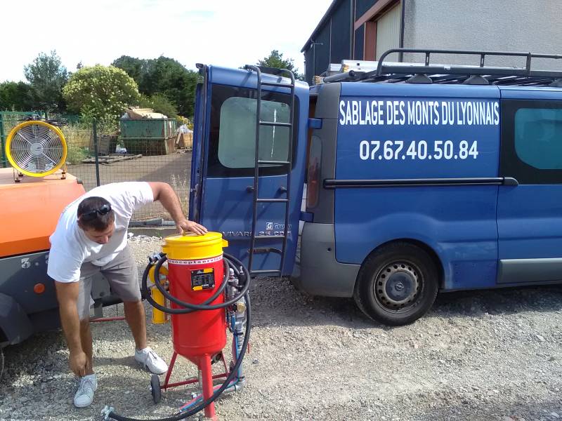 aérogommeuse ou sableuse