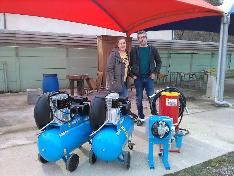 Présentation de la  gamme Aérogommeuse 10 à 60 L  en acier 4 mm  épaisseur